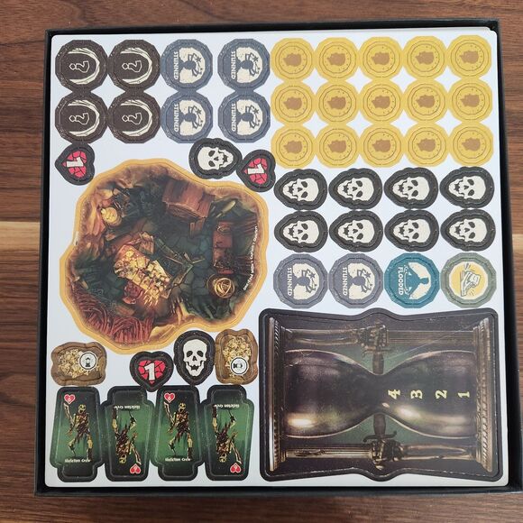 The Goonies Never Say Die Adventure Board Game Complete NEW - Picture 4 of 5